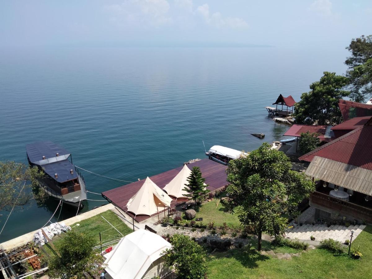 Pondok Berata Dapdap Balige Eksteriør billede
